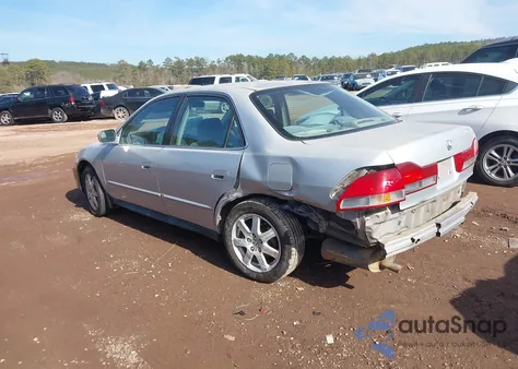 2002 Honda Accord 3.0 Lx из США, поврежденный, VIN 1HGCG16482A010041